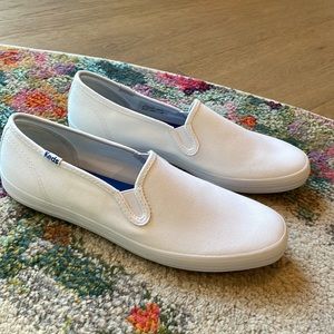 Keds Classic Champion Canvas Slip On (White, Brand New, size 9)